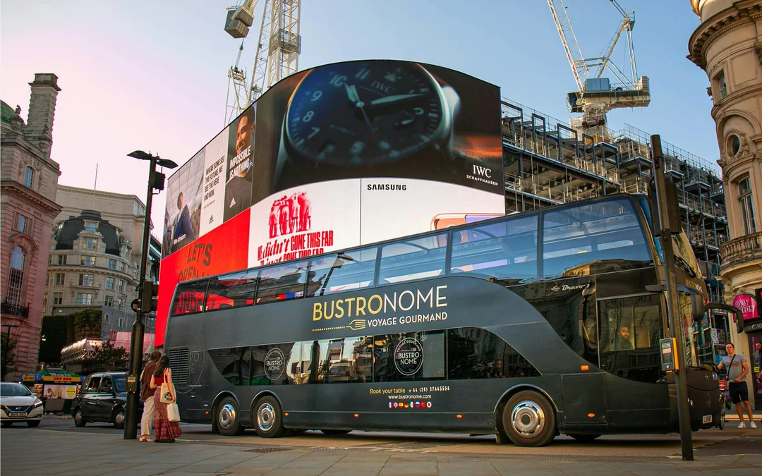 6-Course Gourmet Dinner on a Luxury Coach Bustronome Image 5