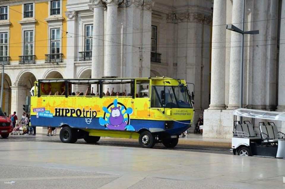 90 minutes amphibious bus guided tour in Lisbon