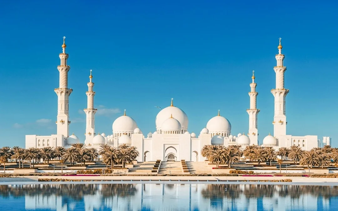Abu Dhabi City Tour with Sheikh Zayed Grand Mosque Image 2