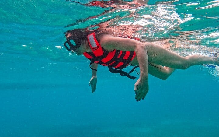 Akumal Snorkeling With Turtles Image 3