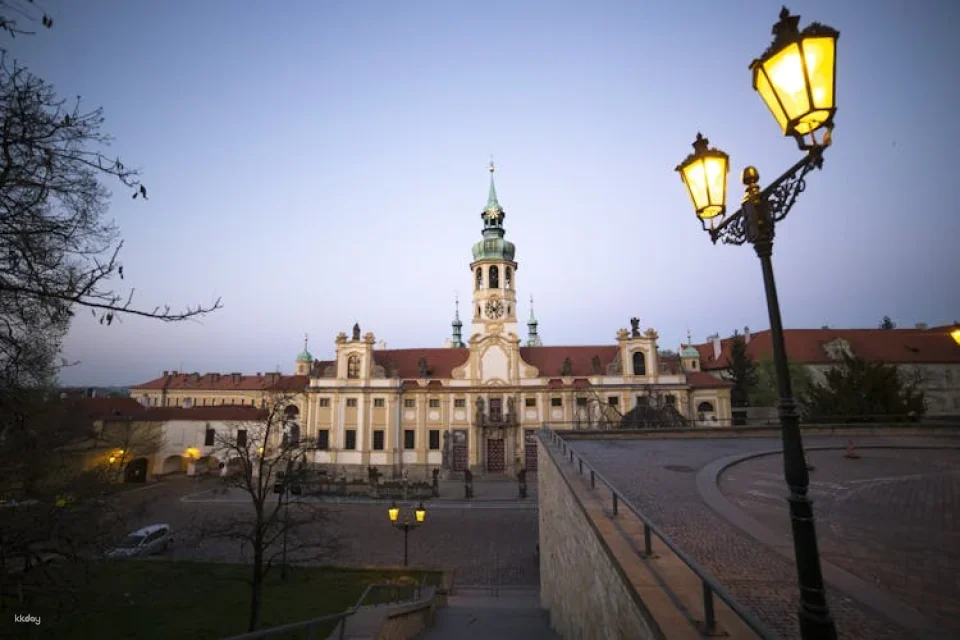 Alchemy and Mysteries of Prague Castle