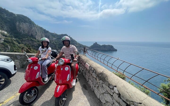 Amalfi Coast Vespa Tour with Stops in Positano and Ravello Image 4