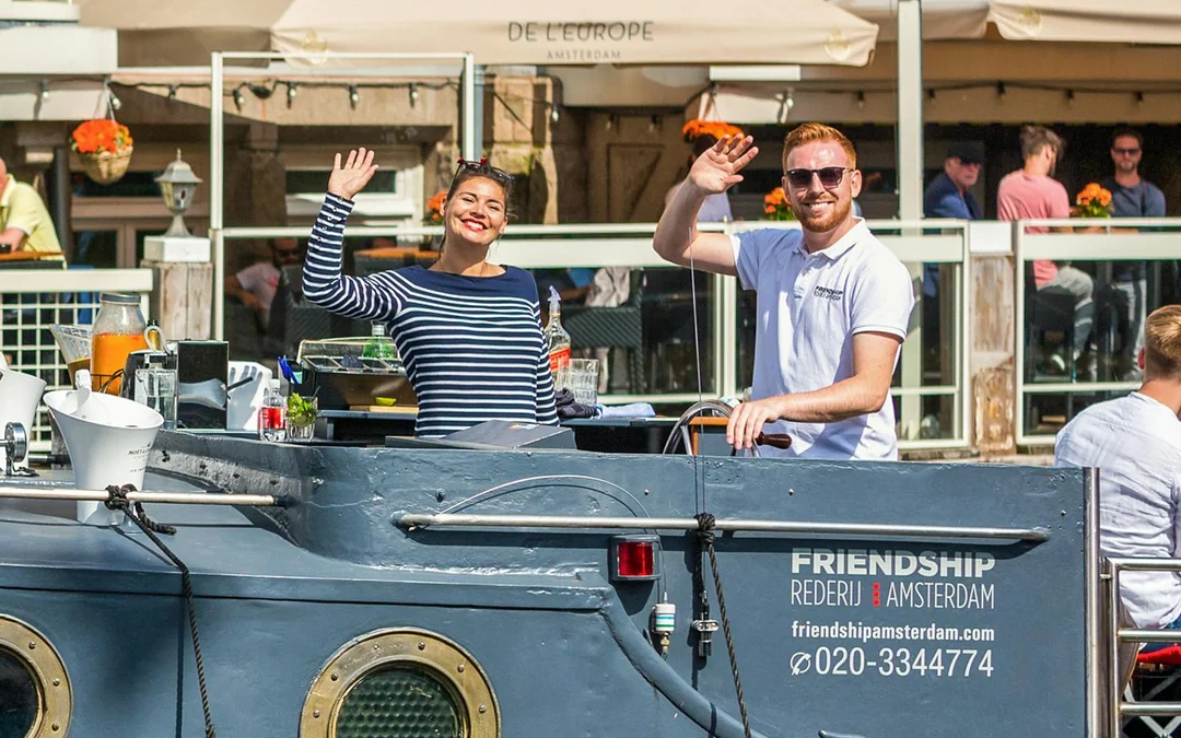 Amsterdam: 1-Hour Luxury Canal Cruise on Electric Boat with Onboard Bar Image 2