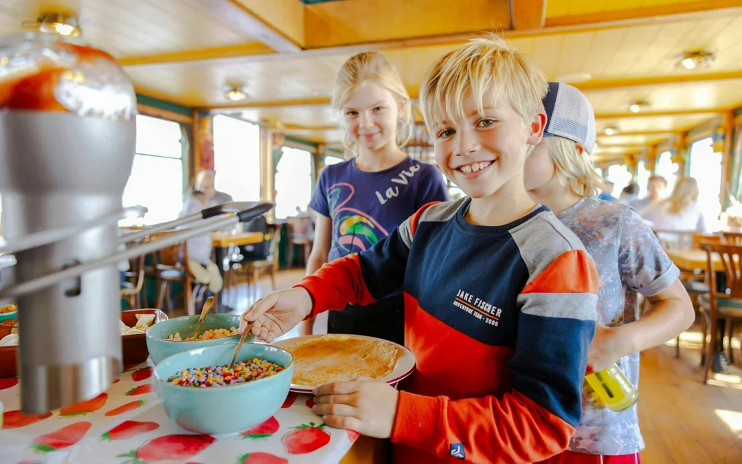 Amsterdam: 75-Min All-You-Can-Eat Dutch Pancake Cruise Image 4