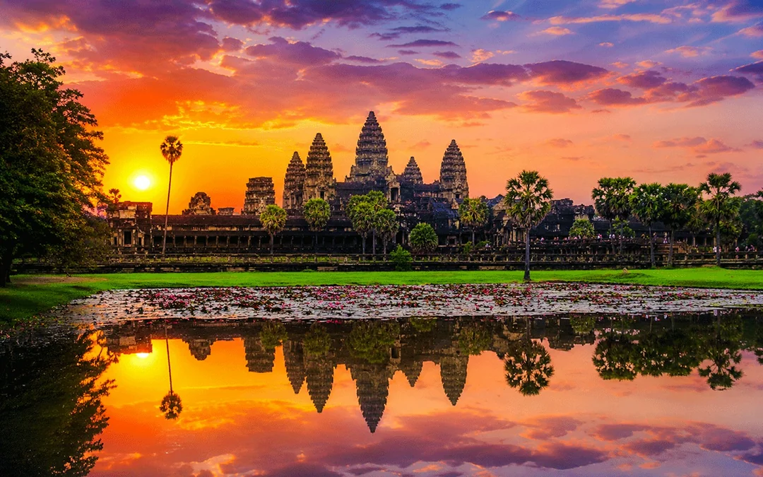 Angkor Wat Sunrise Private Tour Image 1