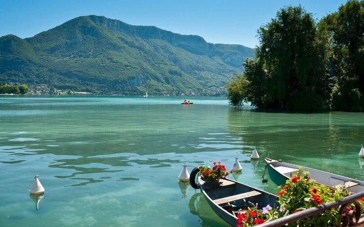Annecy Self-Guided Walking Tour on Mobile App Image 2