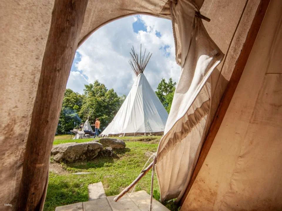 Archery with overnight stay in the tipi village