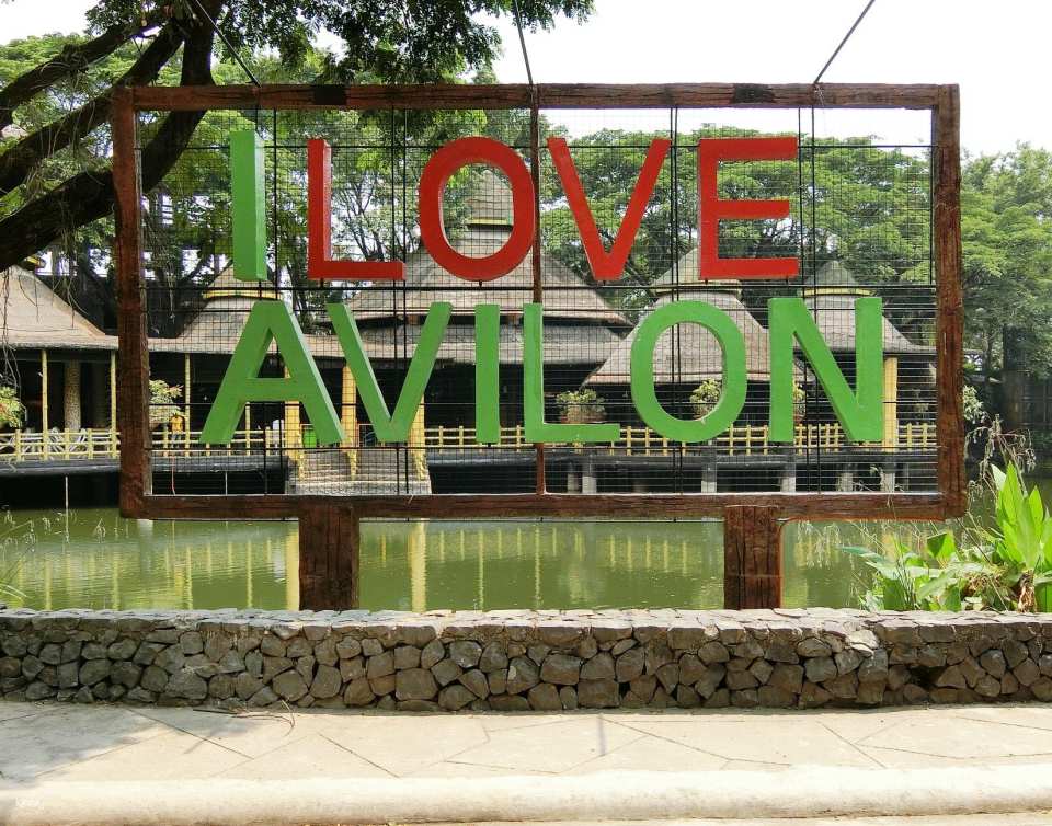 Avilon Zoo in Manila | Phillippines