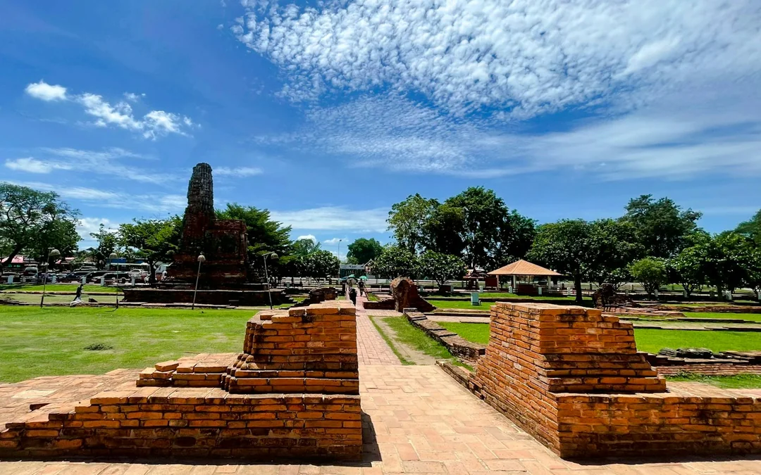 Ayutthaya Historical Park Small-Group Guided Day Trip with German-Speaking Guide Image 4