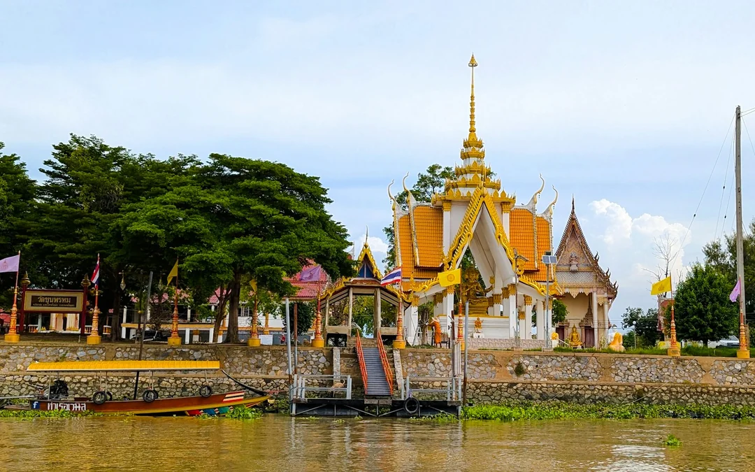 Ayutthaya Private Longtail Boat Cruise with Temple Views on the Chao Phraya River Image 9