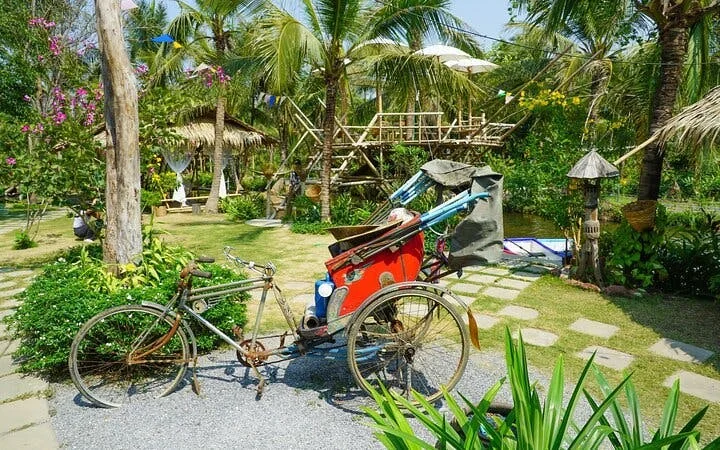 Bangkok Bang Krachao Guided Bike Tour with Local Lunch and Cafe Drink Image 8