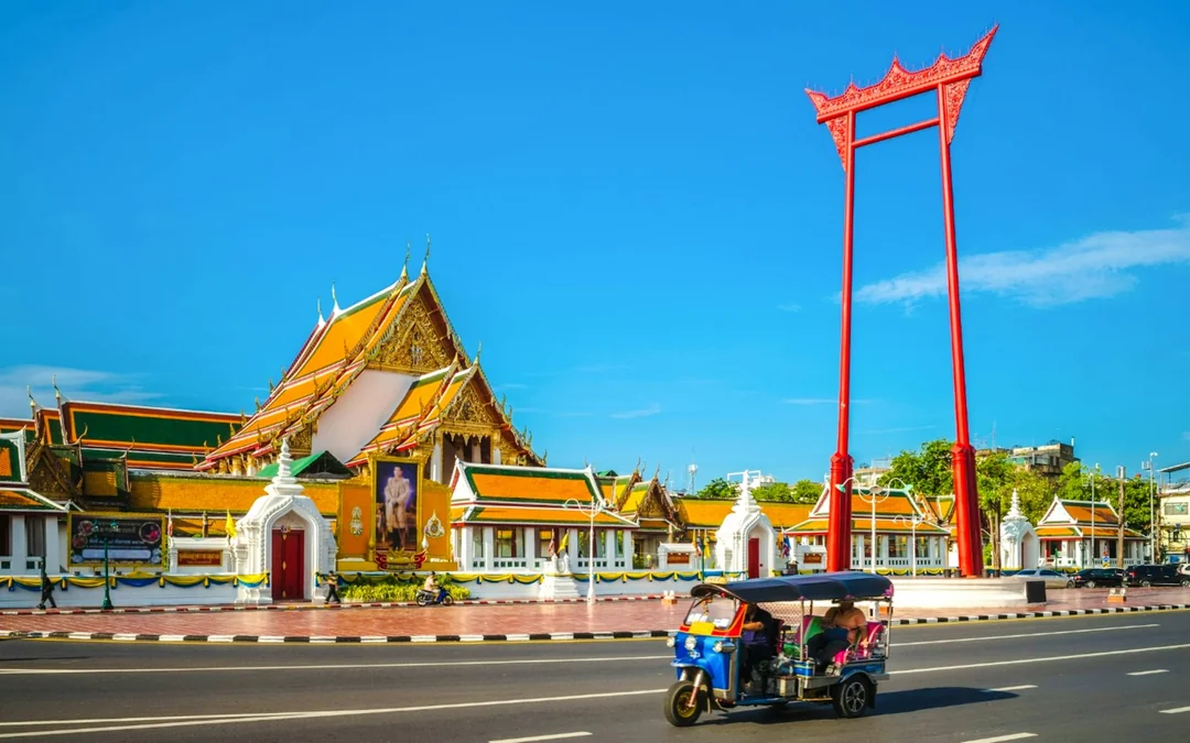 Bangkok Canal Long-Tail Boat and Tuk-Tuk Guided Tour Image 3