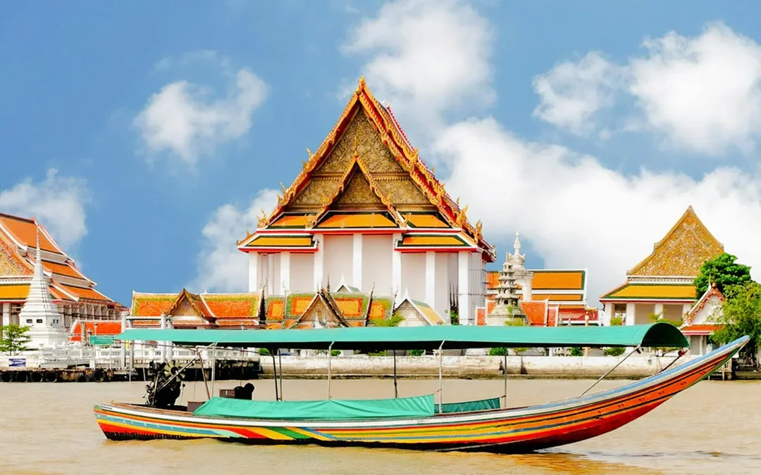 Bangkok Canal Tours – Chao Phraya River and Wat Arun Temple by Long Tail Boat Image 6