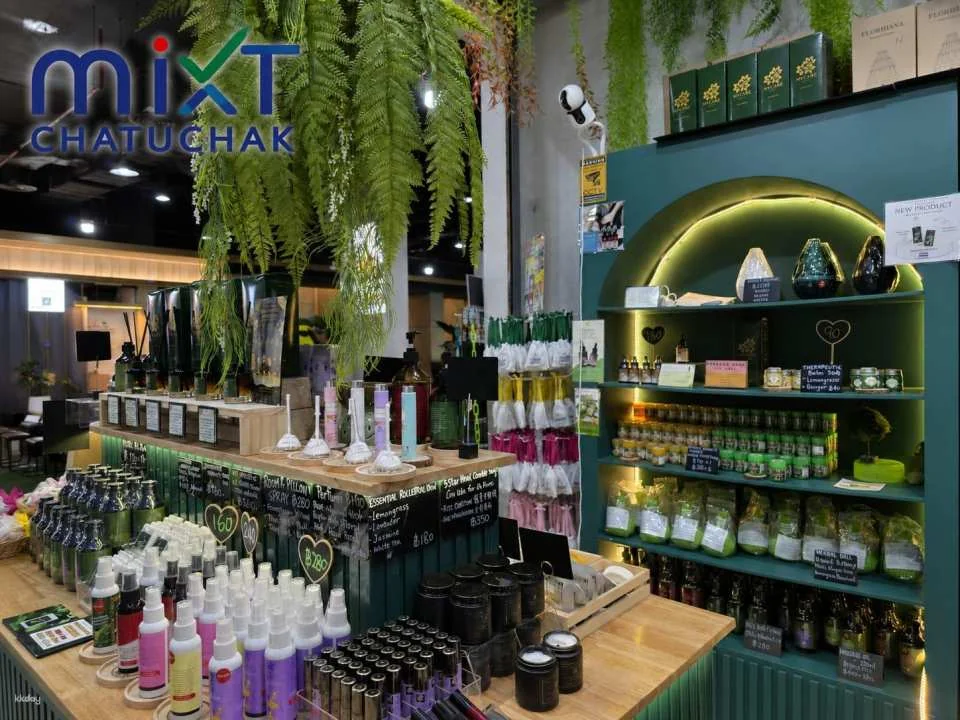 [Bangkok Chatuchak Summer Retreat Essential] Mixt Chatuchak One-Day Pass | Enjoy Air Conditioning Next to JJ Market | Thai Massage Experience + Food Voucher + Must-Buy Thai Aromatherapy Souvenir
