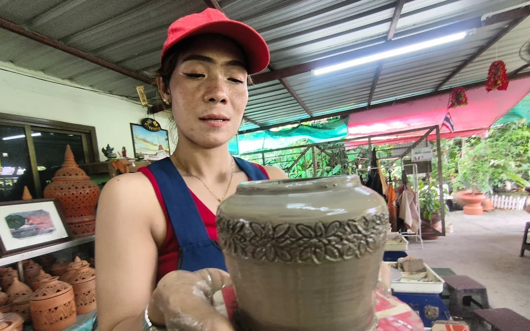 Bangkok Koh Khet Island Guided Bike Tour with Pottery Crafting, Coffee Brewing Class, and Lunch Image 7