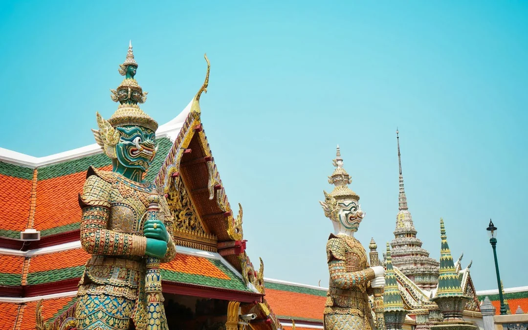Bangkok's Old Town and Temples: Self-Guided City Exploration Game Image 2