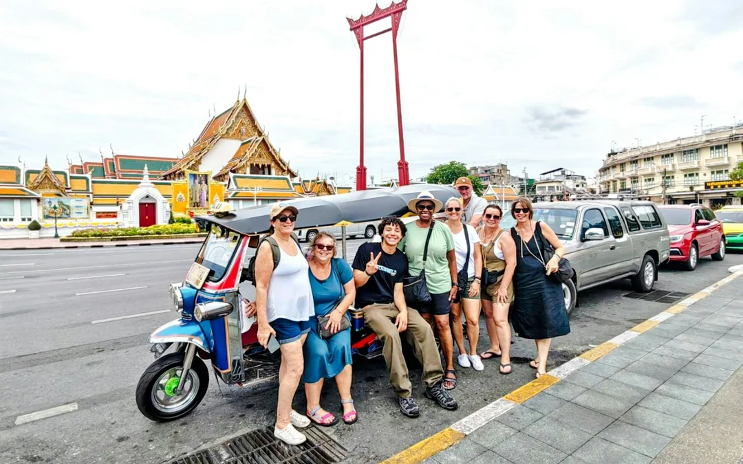 Bangkok Small-Group Tuk-Tuk Guided Tour with Lotus Flower Folding Image 6