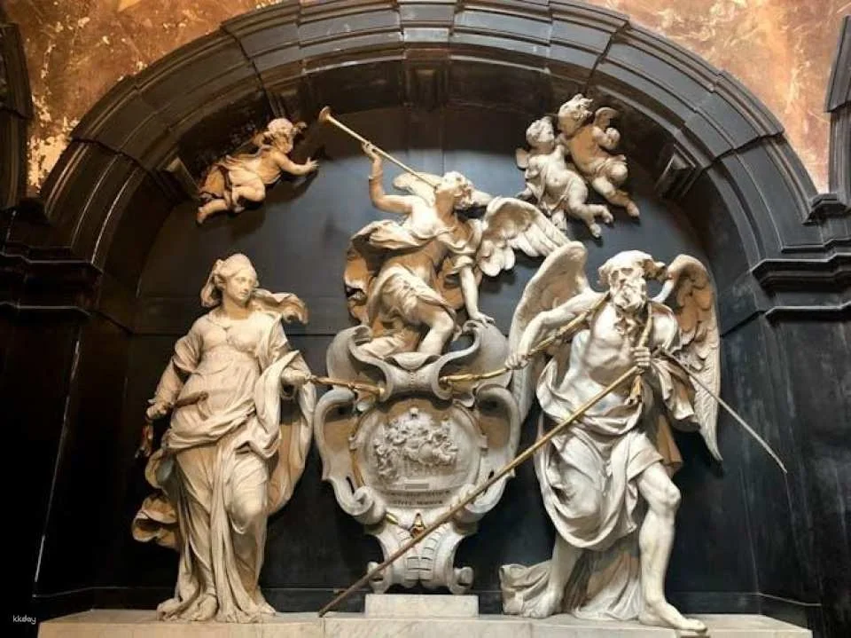 Banksy Museum admission and Brussels' highlights audio tour