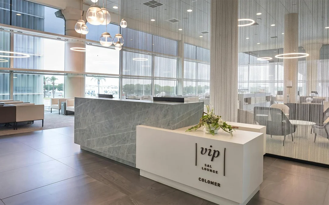 Barcelona El Prat Airport: Sala VIP Colomer Lounge at Terminal 1 Image 1