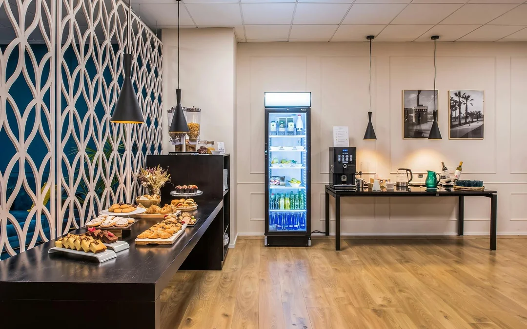 Barcelona El Prat Airport: Sleep & Fly Business Center at Terminal 1 Image 3
