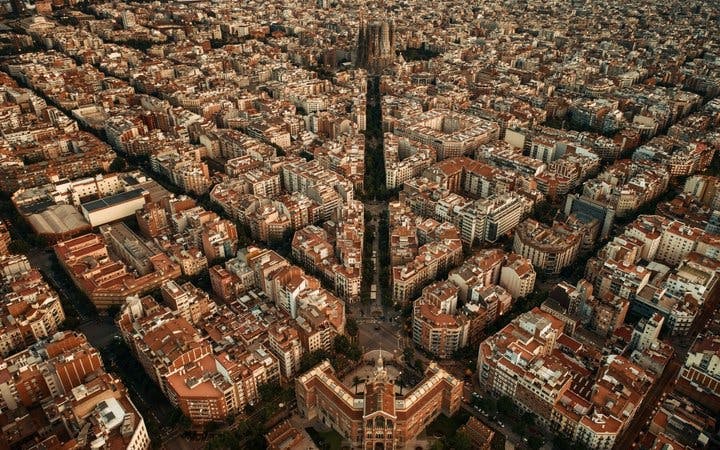 Barcelona Self-Guided Walking Tour on Mobile App Image 2