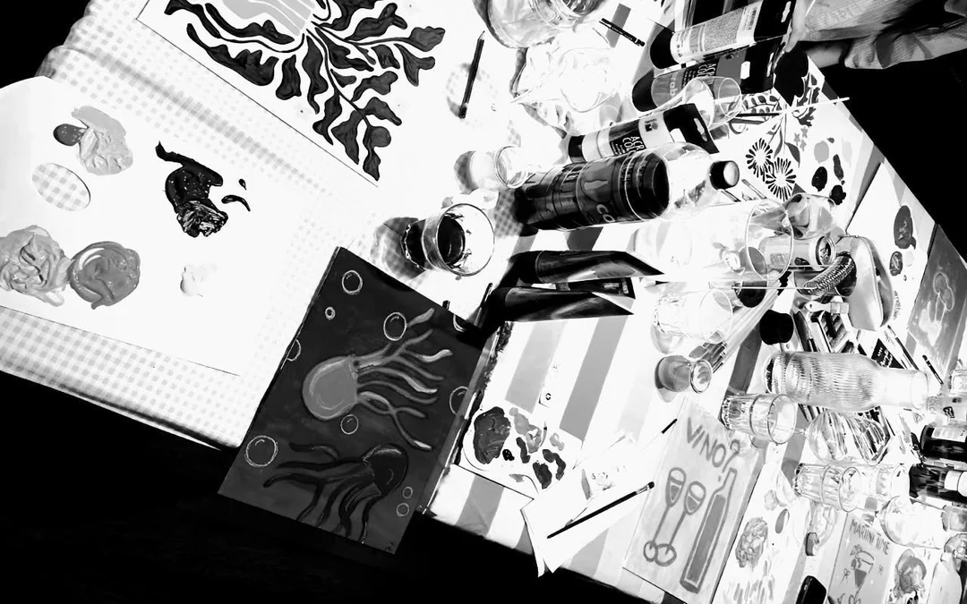 Barcelona Sip and Paint Night with Art Materials and First Drink Included Image 5