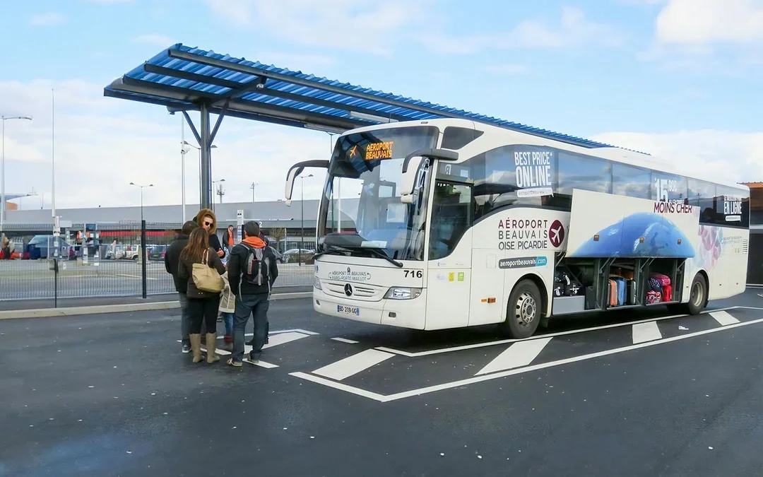 Beauvais Airport to/from Paris Bus Transfer (Porte Maillot & La Villette) Image 5