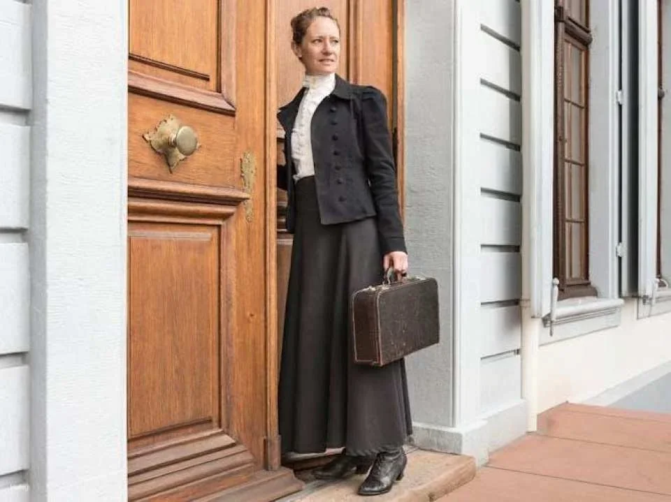 Behind closed doors guided walking tour in Basel