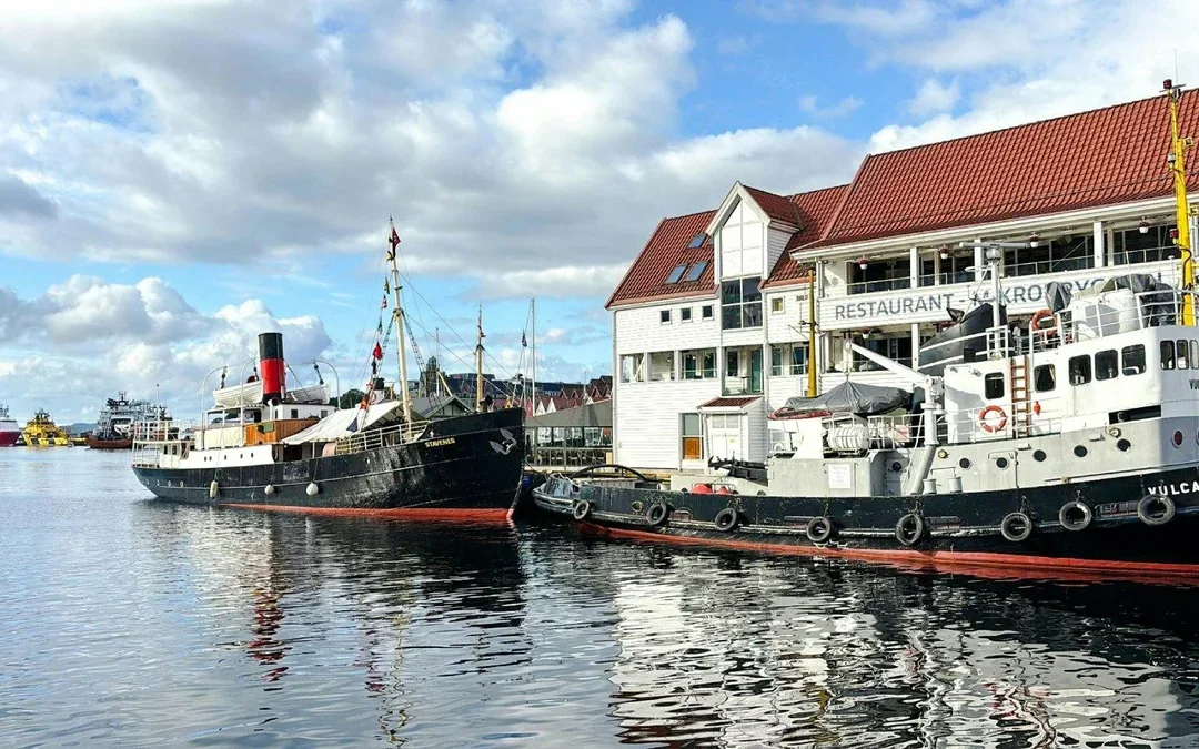 Bergen: Guided City Walk, Osterøy Island & Fjord Experience Image 2