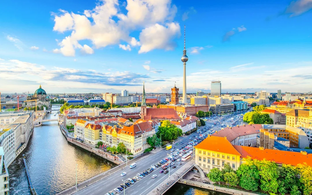 Berlin Private Walking Tour with a Local Guide Image 2