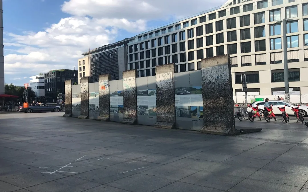 Berlin Tiergarten Highlights: Self-Guided City Exploration Game Image 3