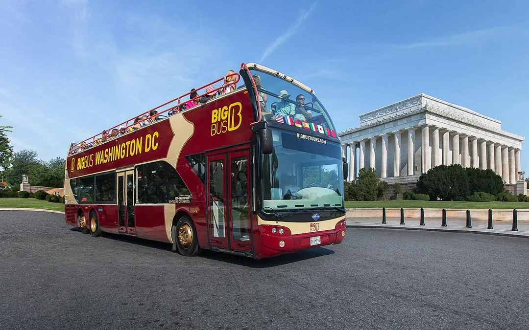 Big Bus: Washington DC Sunset Bus Tour Image 4
