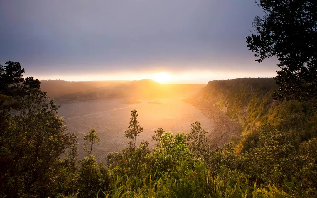 Big Island: Volcano, Chocolate & Waterfall Tour Image 9