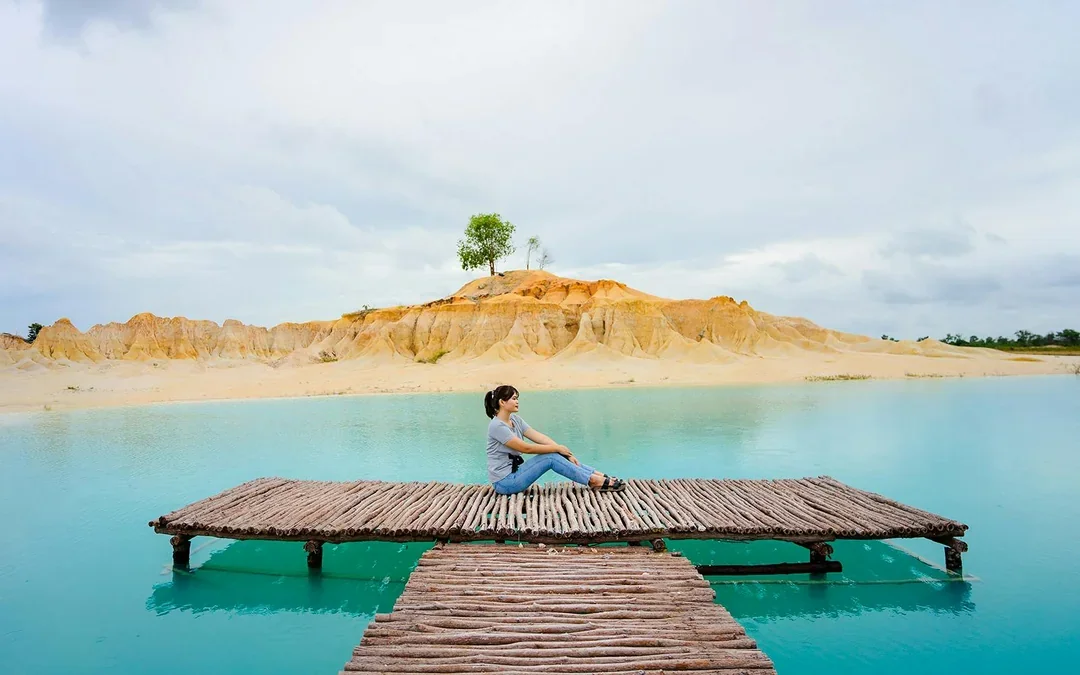 Bintan Private Day Tour: Mini Desert & Blue Lake tour with Hotel Transfers Image 3