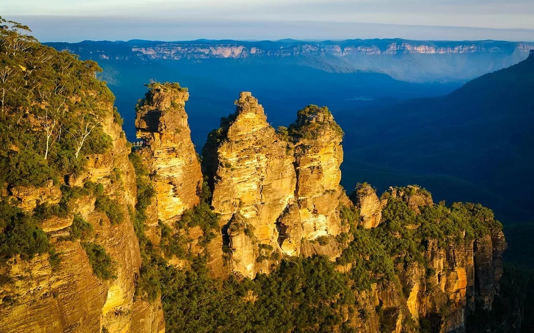 Blue Mountains Sunset Tour: Wentworth Falls Bushwalks, Wildlife & Lookouts Image 5