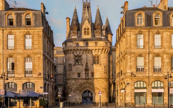Bordeaux Self-Guided Walking Tour on Mobile App Image 1