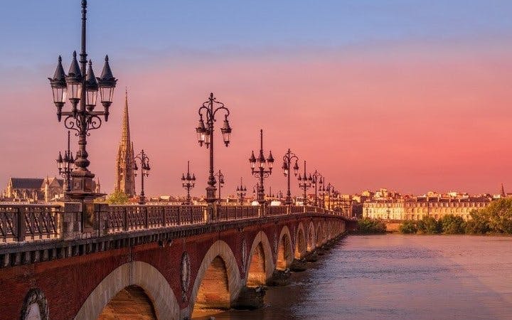 Bordeaux Self-Guided Walking Tour on Mobile App Image 5