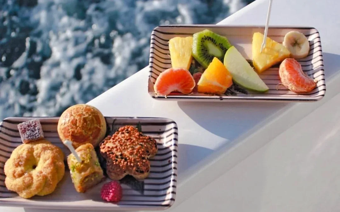 Bosphorus Private Cruise on Luxury Yacht Image 4