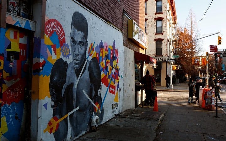 Brooklyn's Street Art History: Self-Guided City Exploration Game Image 5