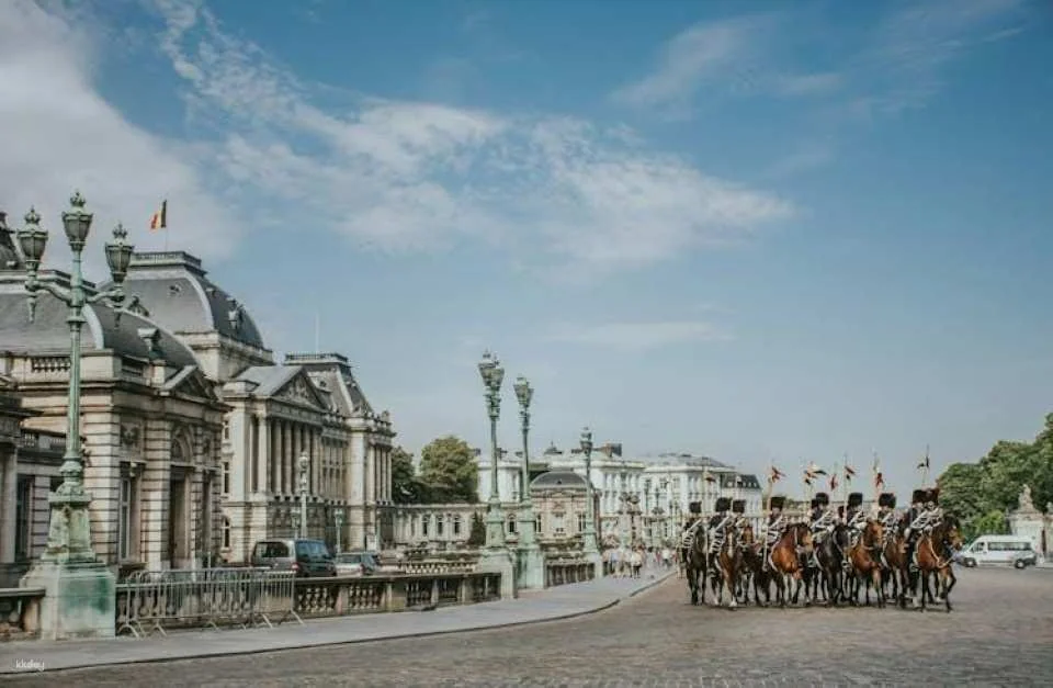 Brussels audio tour with BELvue Museum admission