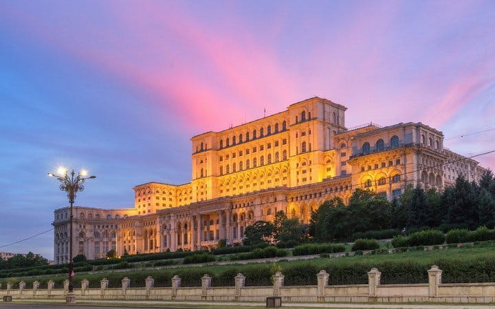 Bucharest Self-Guided Walking Tour on Mobile App Image 2