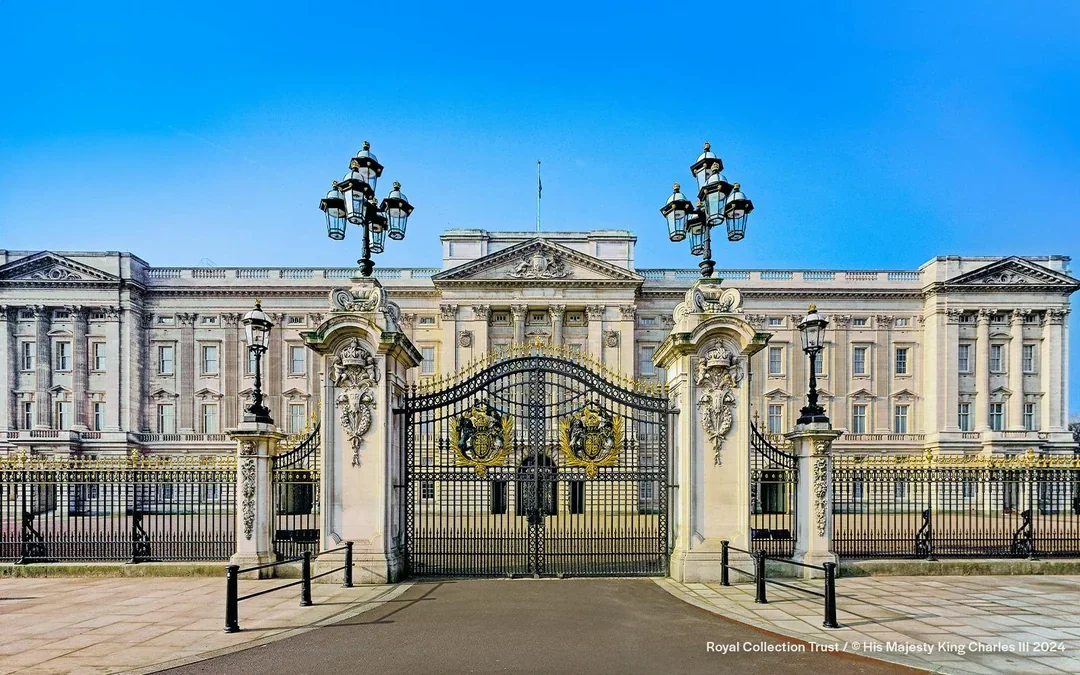 Buckingham Palace State Rooms Tickets & Changing the Guard Tour Image 10