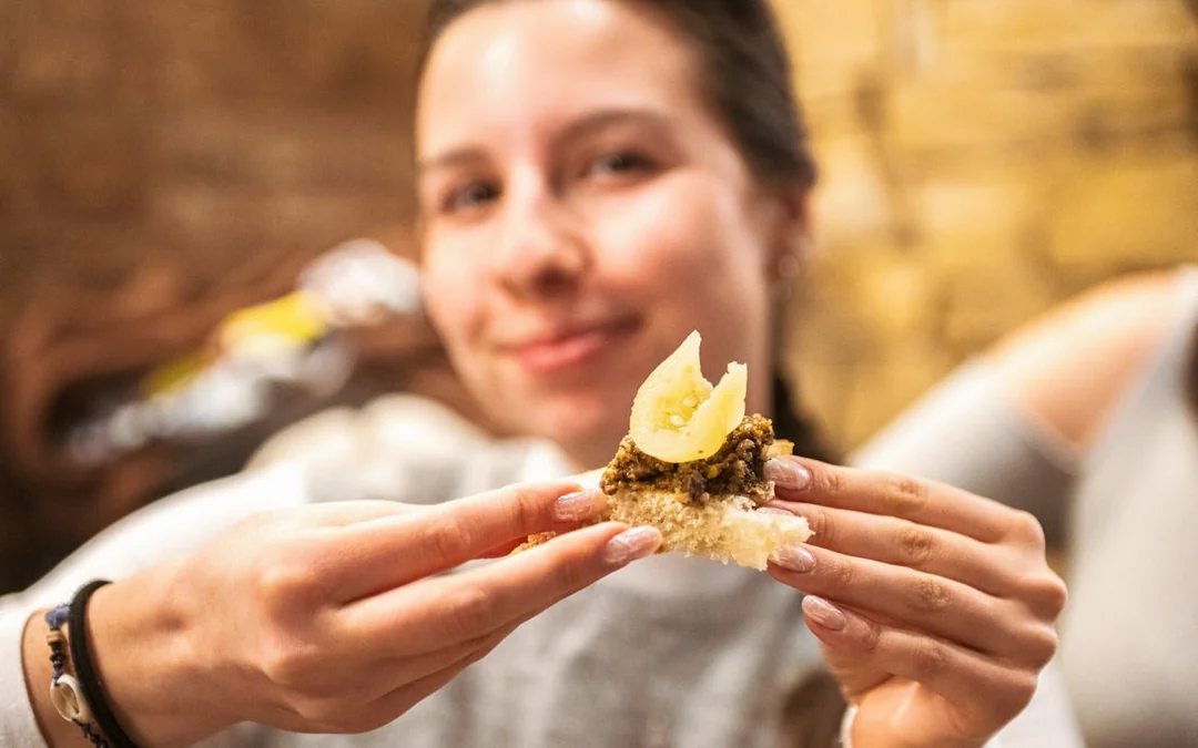 Budapest: Food Tour Market to Tavern: 12+ Tasters & Wines Image 4