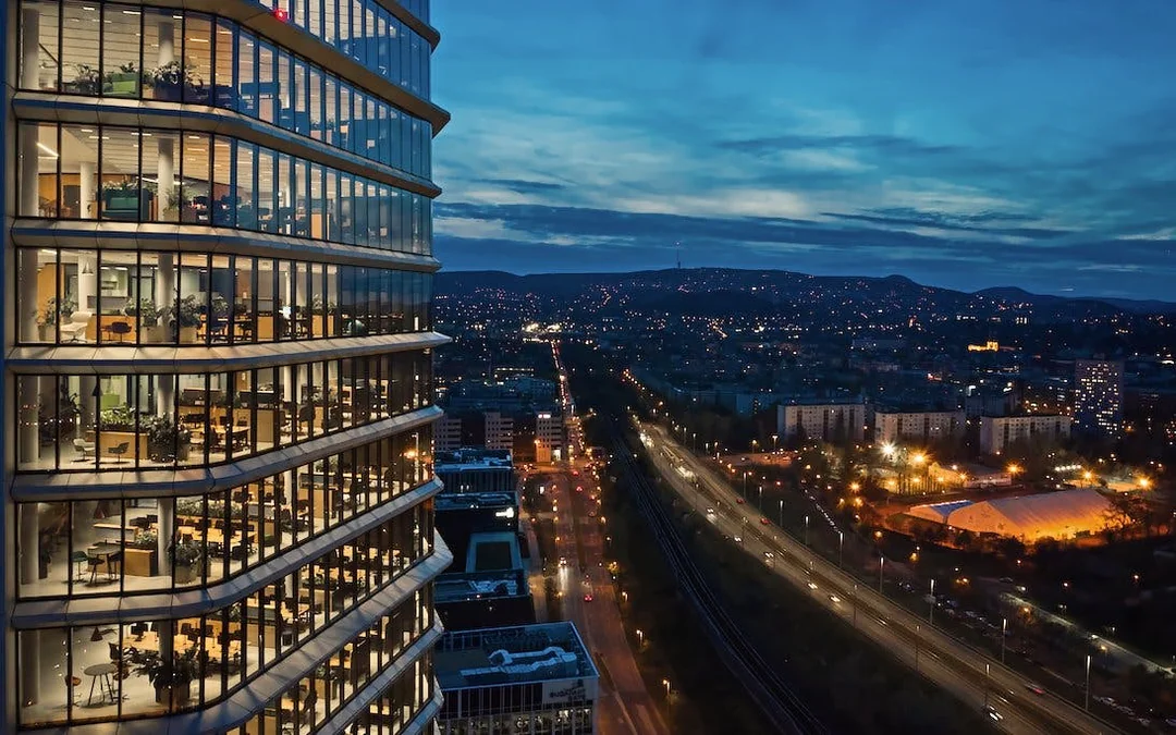 Budapest: MOL SkyDeck Tower Entry Tickets Image 12