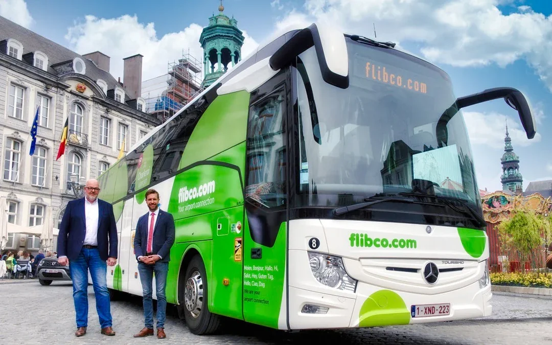 Bus Transfer: Flibco Transfers Between London Stansted Airport & London City Image 5