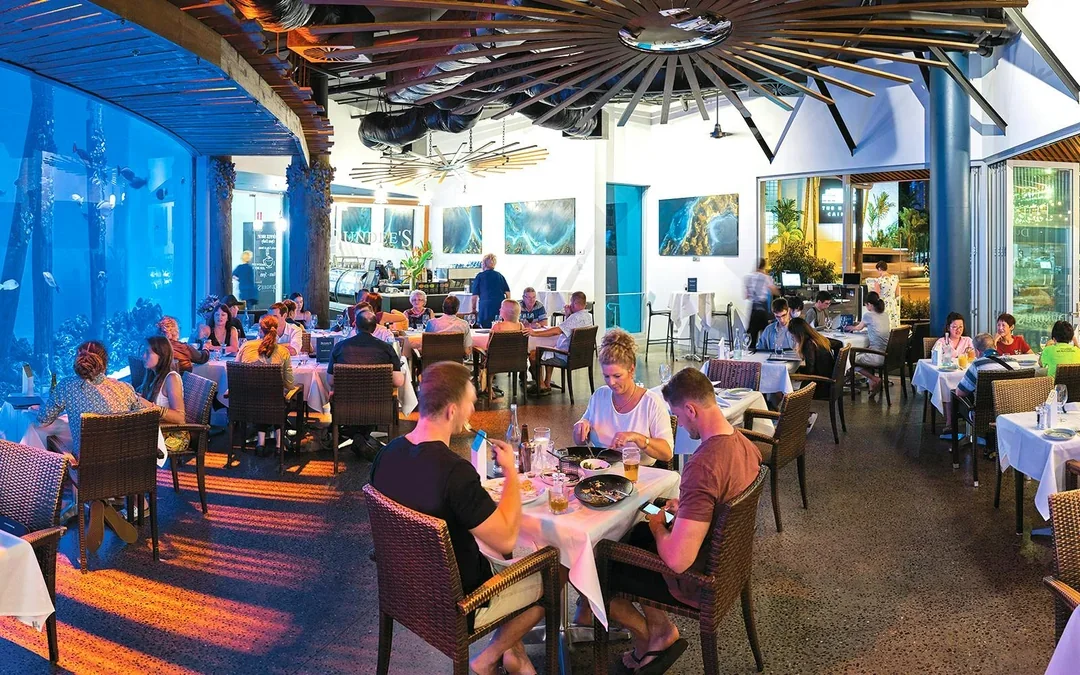 Cairns Aquarium by Twilight with Optional Dining Image 7