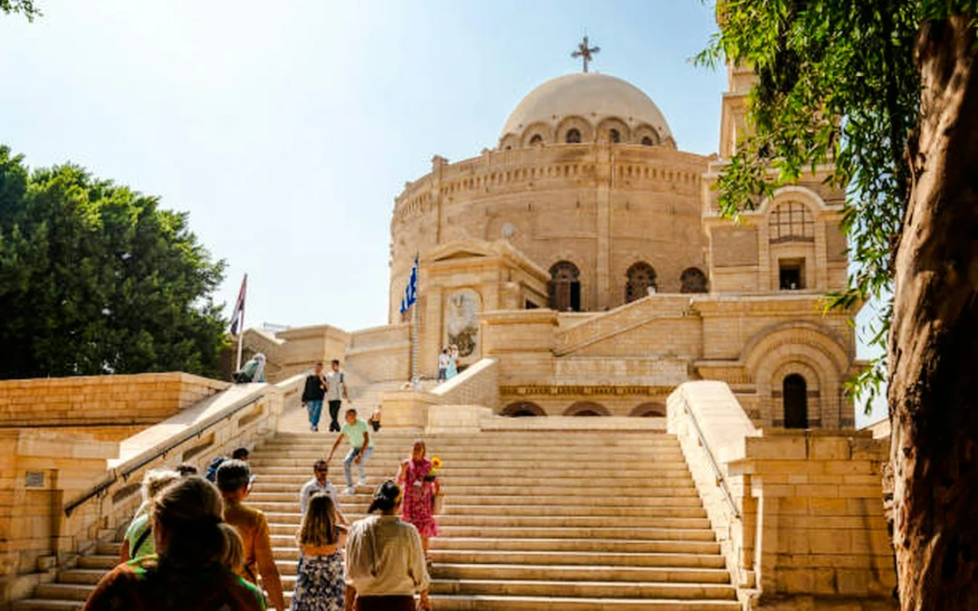 Cairo: Citadel, Old Cairo & Khan El Khalili Guided Tour with Lunch and Hotel Transfers Image 2
