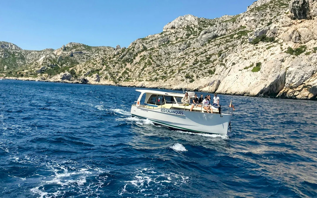 Calanques Exploration Boat Tour Image 2