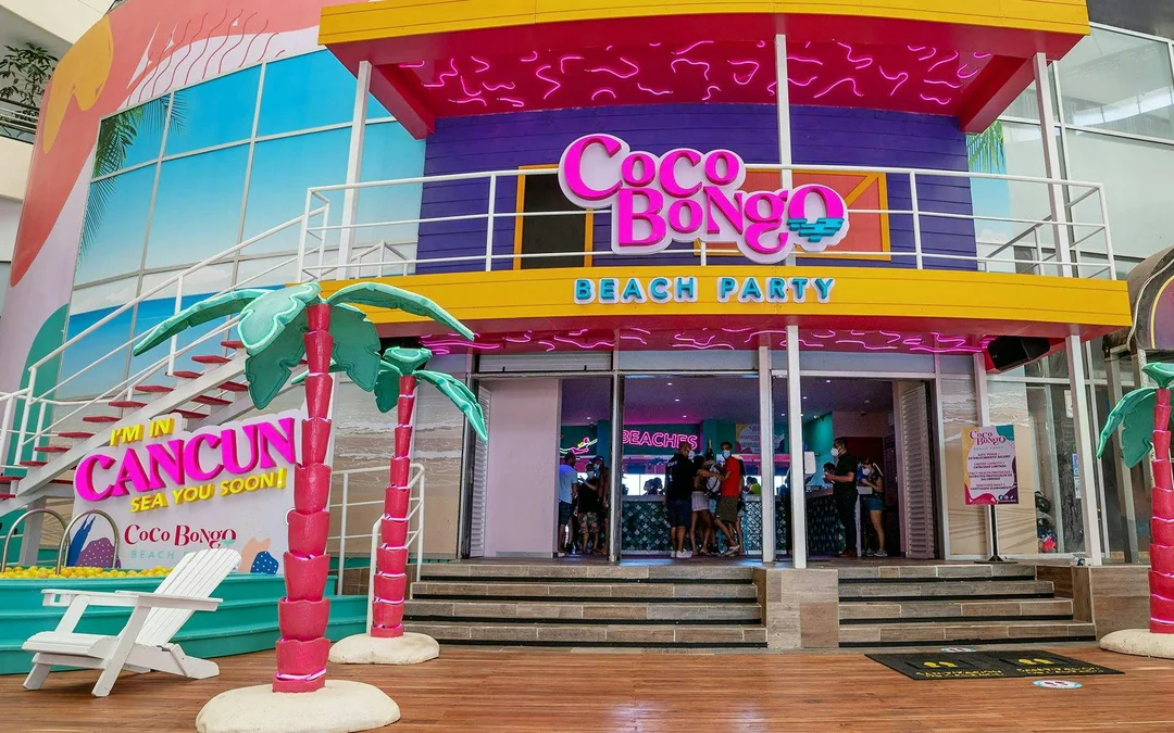 Cancun: Coco Bongo Beach Party – Ultimate Pool & Beach Experience Image 2