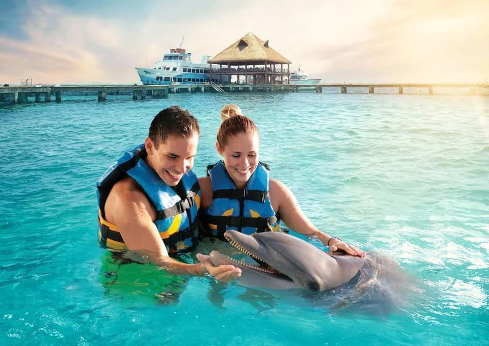 Go City | Cancun Essentials Pass